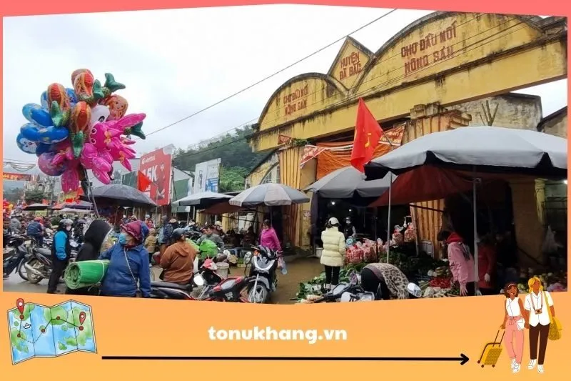 Chợ nông sản Đà Bắc