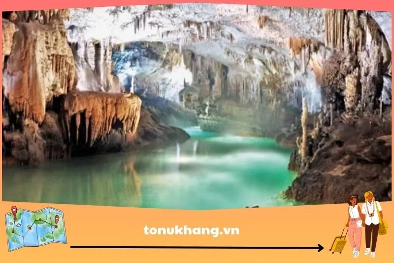 Động Cóc Đá Bạc
