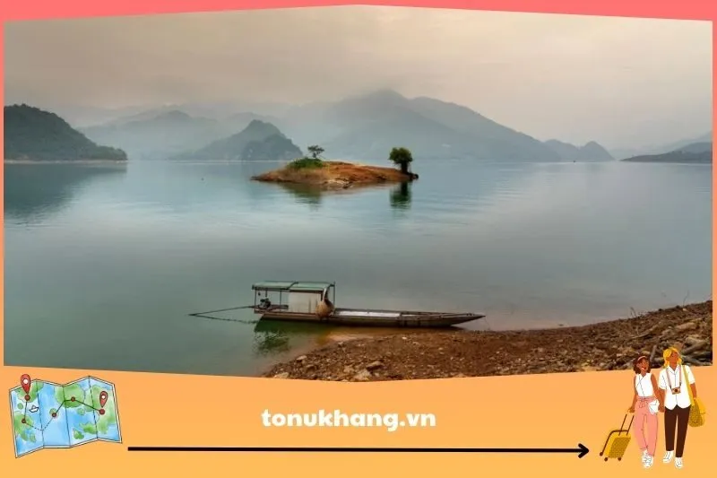 Giá vé và chi phí tham quan tại Hồ Hòa Bình