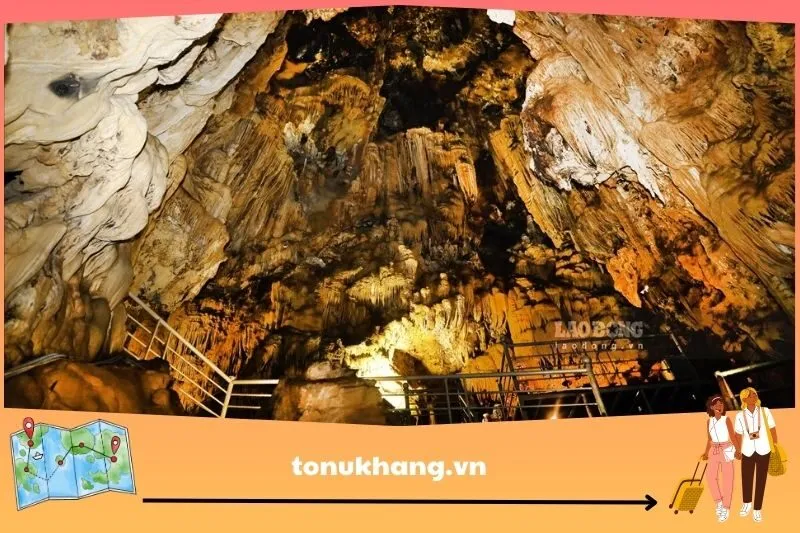Quần thể hang động núi Đầu Rồng