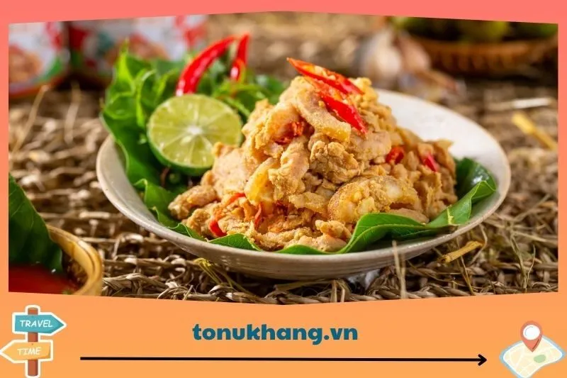 Tìm hiểu về thịt lợn muối chua Hòa Bình 